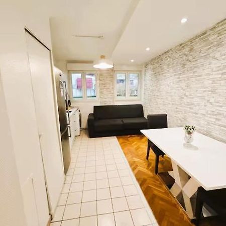 Mini-Studio Avec Kitchenette Ou Chambre Confort Avec Frigo Et Tv - Parking En Option Sur Resa ! ชาวิลล์ ภายนอก รูปภาพ